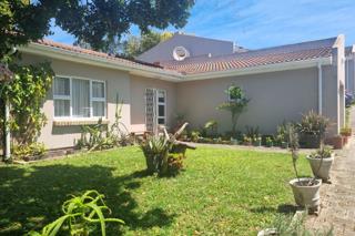 To Let 3 Bedroom Property for Rent in Cambridge Eastern Cape
